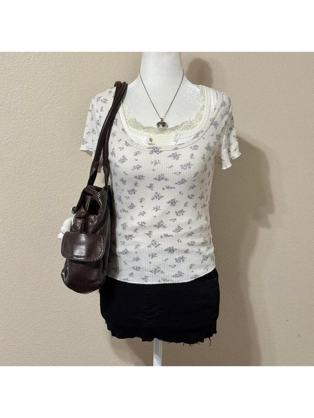 ੈ✩‧₊˚2000s white waffle knit floral short sleeve shirt